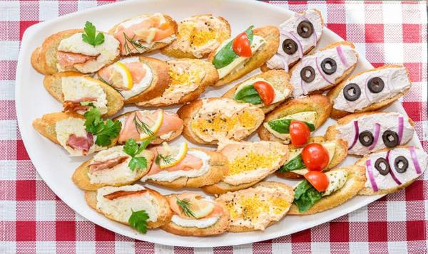 Platou Crostini